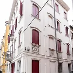 Casa Dantilla アパート *